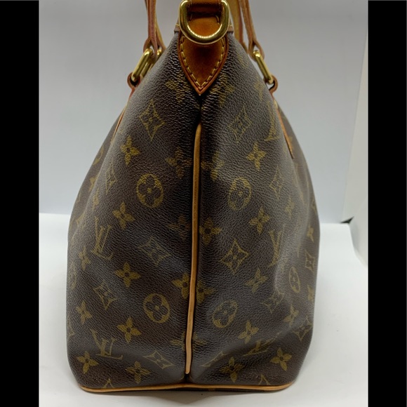 Louis Vuitton Palermo PM Monogram Handbag - Picture 7 of 16
